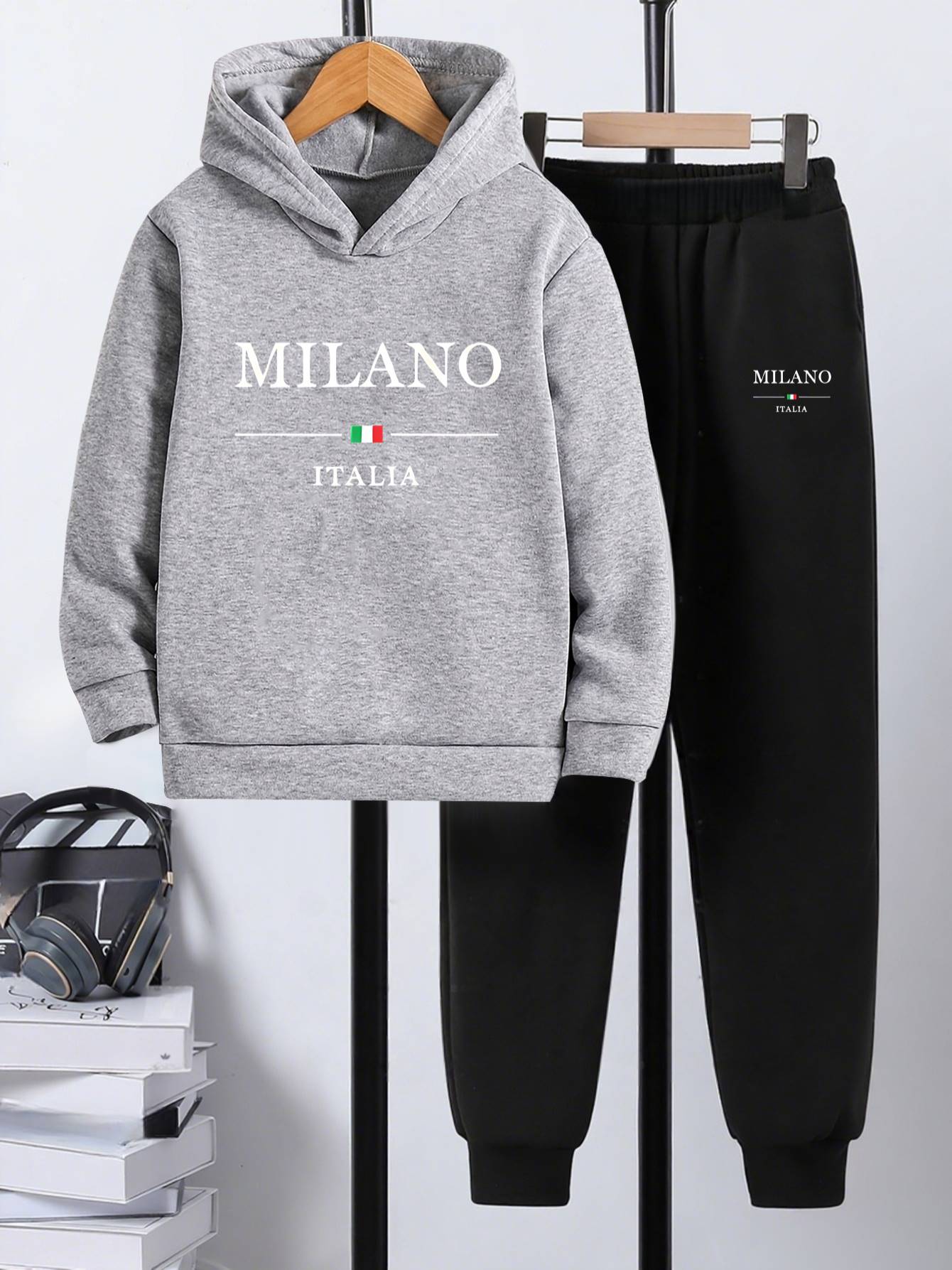 Holiday Special Back-to-School - đánh giá và giá Streetwear Girl Brand