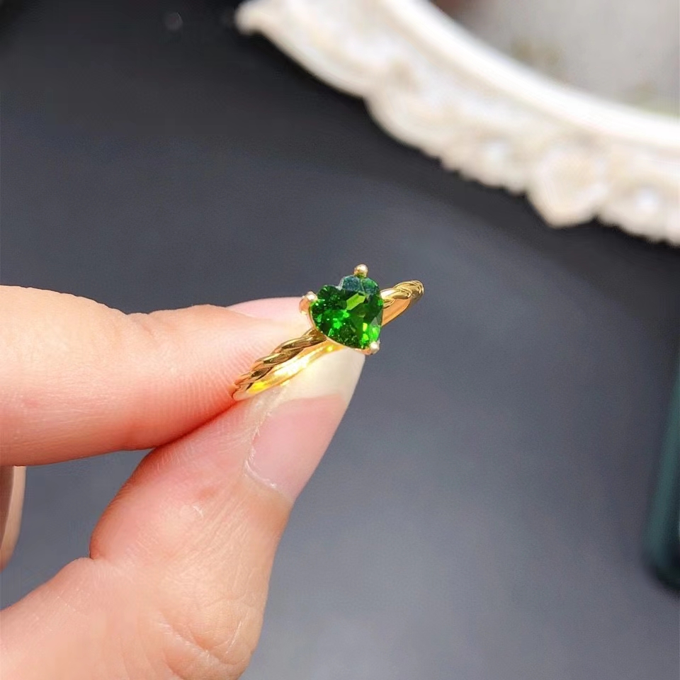 Classsic Heart Gemstone Engage - đánh giá và giá Chrome Hearts Ring