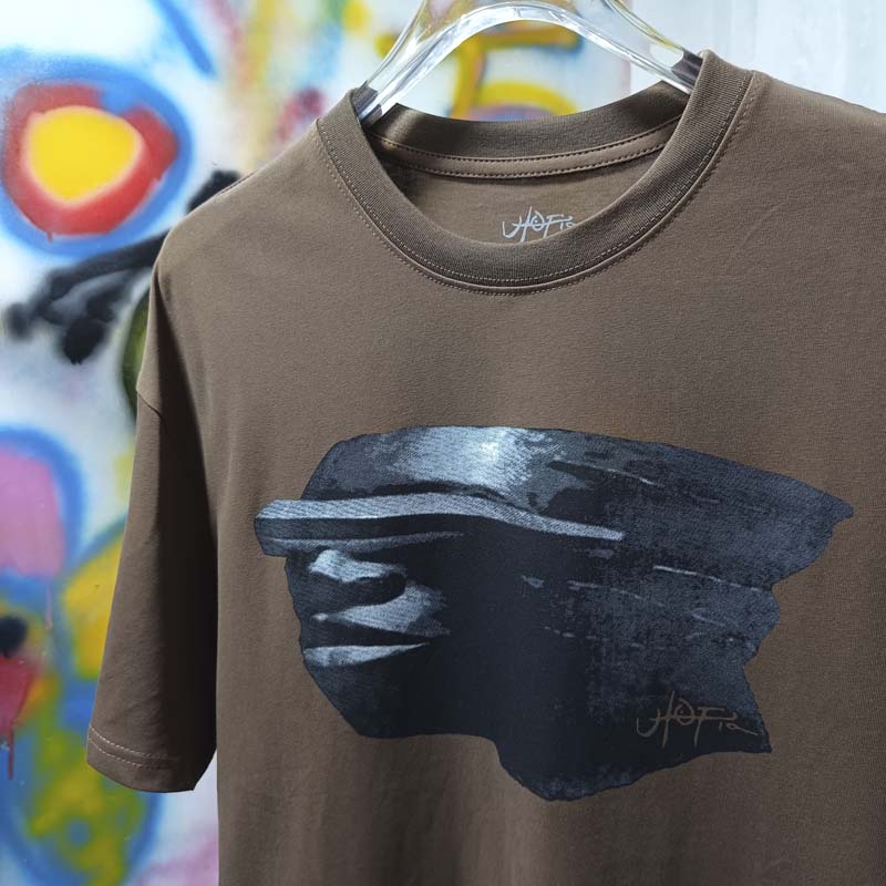 Brown Stone Statue Print Summe - đánh giá và giá Cactus Jack Tee