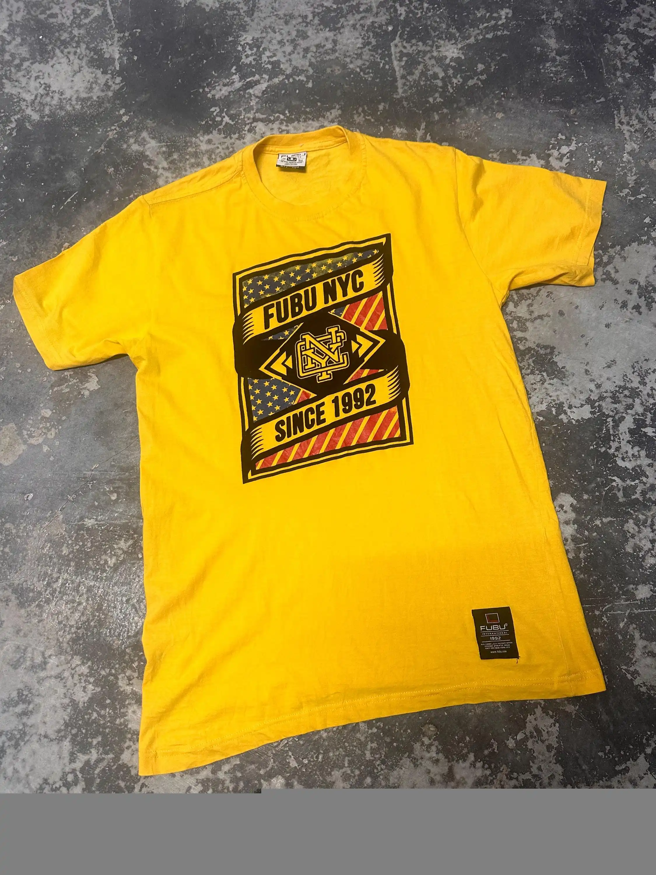 Vintage Fubu New York T shir S - đánh giá và giá Streetwear Brand New York