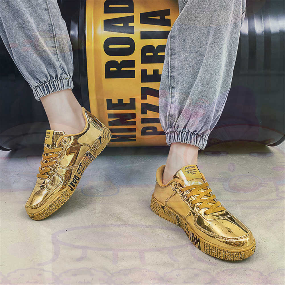 Round Foot Size 45 Sneakers Wh - đánh giá và giá Streetwear Brand Kit