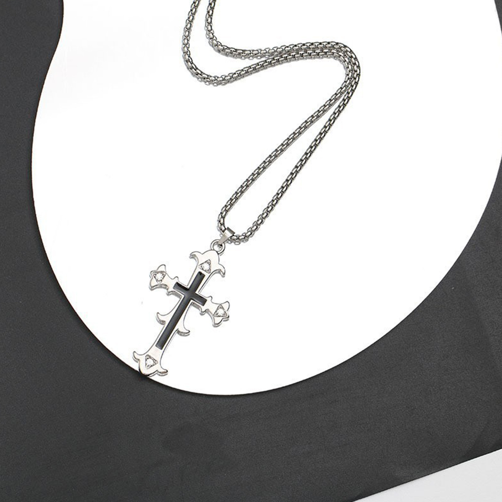 Cross pendant necklace chrome  - đánh giá và giá Chrome Hearts Ring